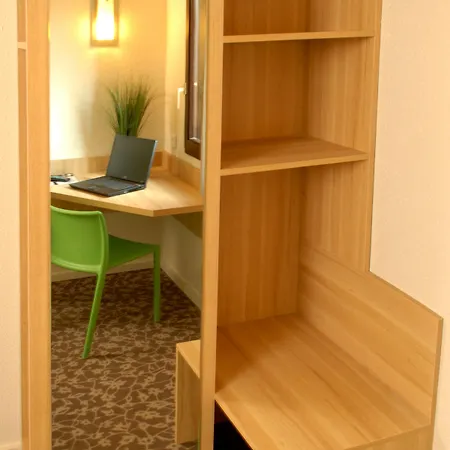 Ibis Styles Centre Prefecture Szálloda 3*