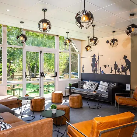 Ibis Styles Centre Prefecture Μπομπινί