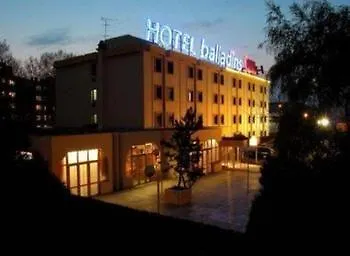 Hotel Ibis Styles Centre Prefecture 3*