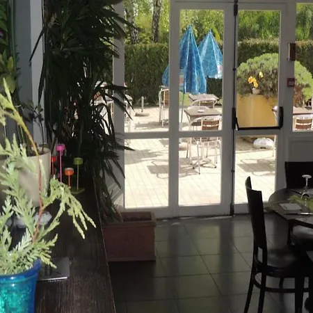 Ibis Styles Centre Prefecture 3* Bobigny
