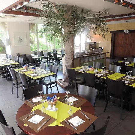Ibis Styles Centre Prefecture 3* Μπομπινί