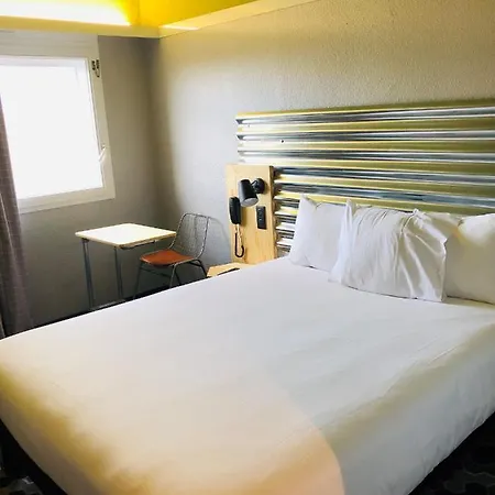 Ibis Styles Centre Prefecture Hotel 3*