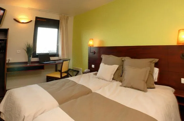 Ibis Styles Centre Prefecture 3* بوبْئيني