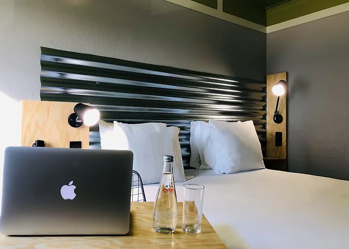 Ibis Styles Centre Prefecture بوبْئيني