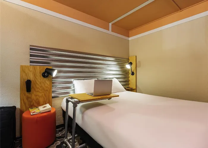 Ibis Styles Centre Prefecture فندق