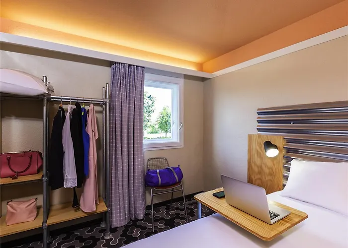 Ibis Styles Centre Prefecture 3*